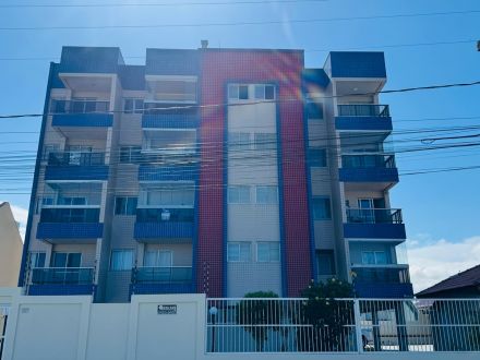     R$ 700.000  APARTAMENTO FRENTE MAR 03 QUARTOS, 02 VAGAS DE GARAGEM, ELEVADOR - SÓ R$ 700 MIL