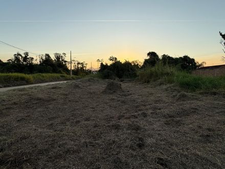 TE100 - EXCELENTE TERRENO DE ESQUINA PRAIA GRANDE MATINHOS